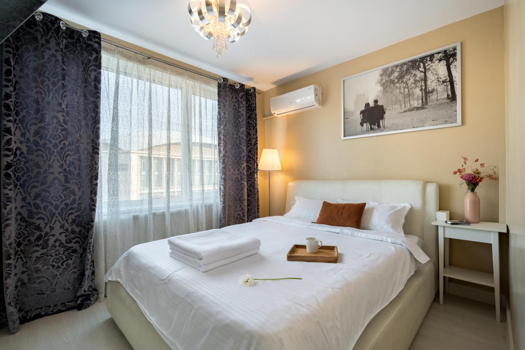 Top Location With Iconic View - Sala Palatului Bukarest Kültér fotó