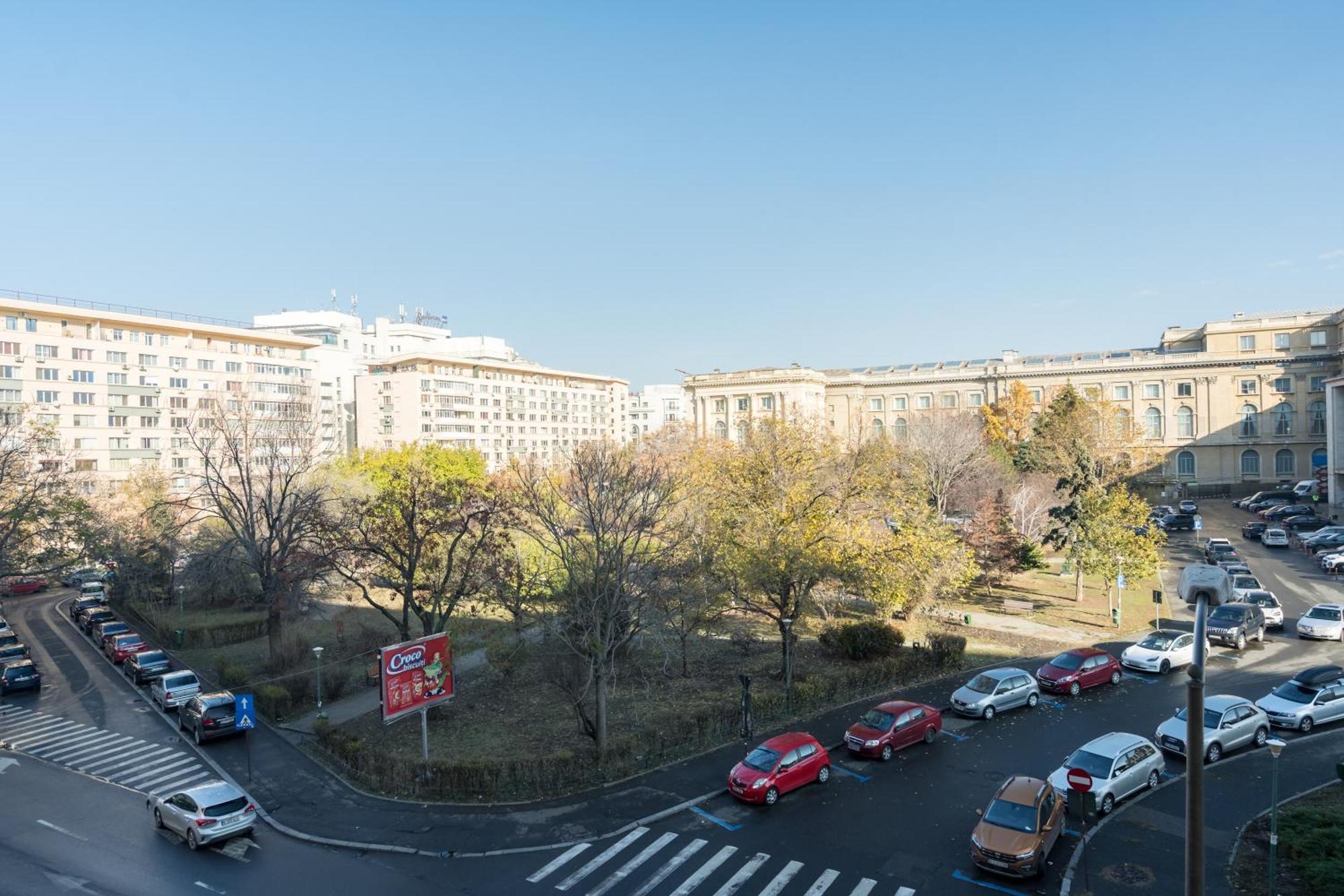 Top Location With Iconic View - Sala Palatului Bukarest Kültér fotó